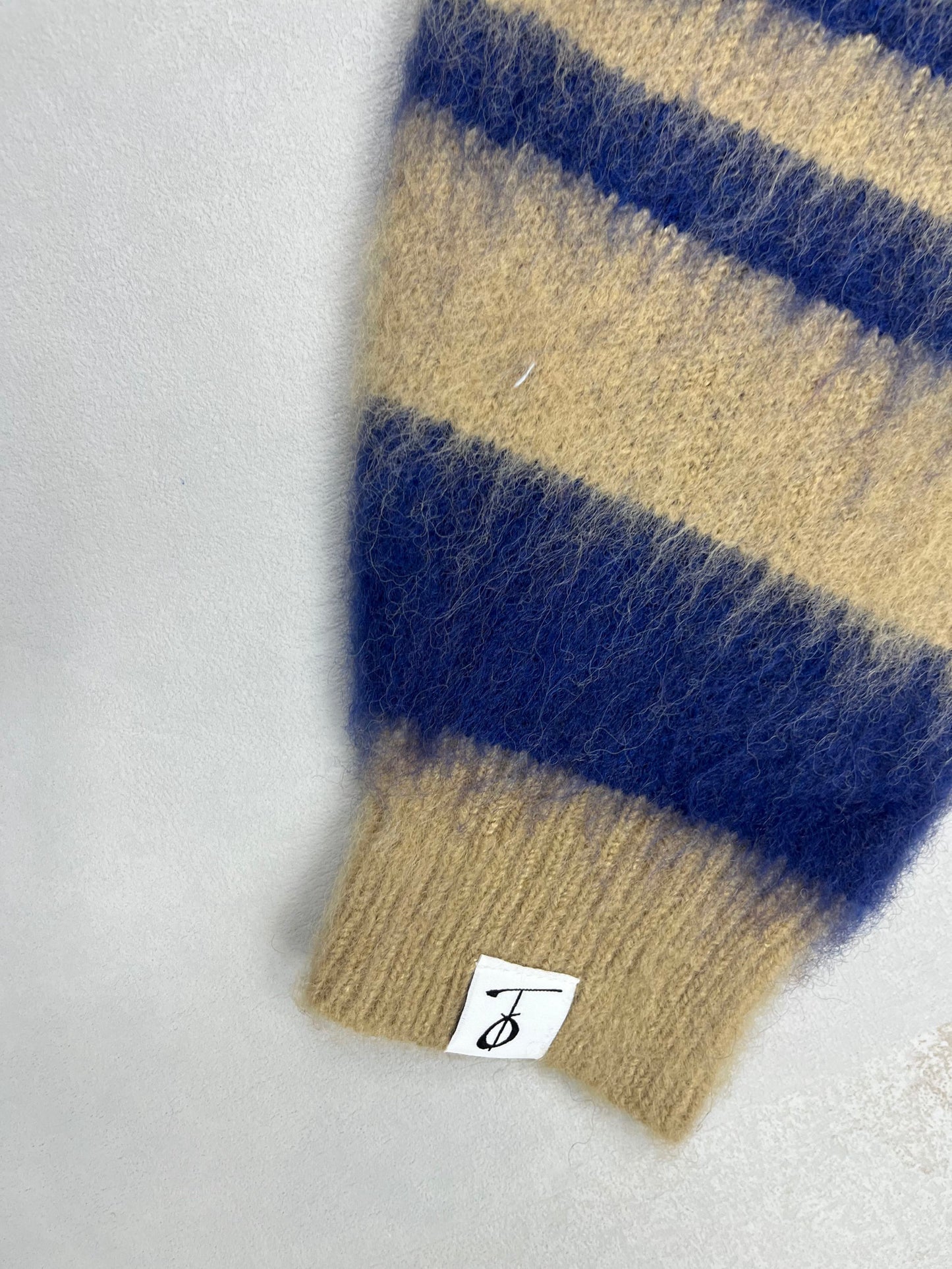 Mohair Long Sleeve (Blue&Khaki)